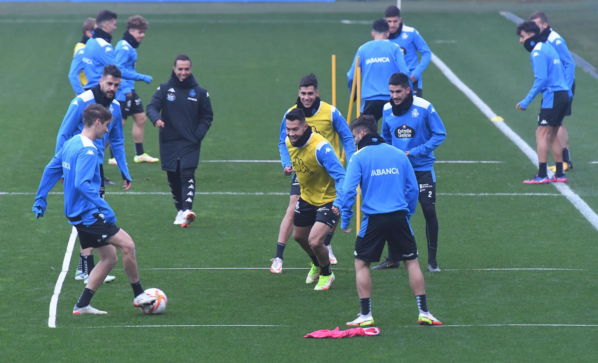 Último entrenamiento del Deportivo antes de medirse al Bilbao Athletic