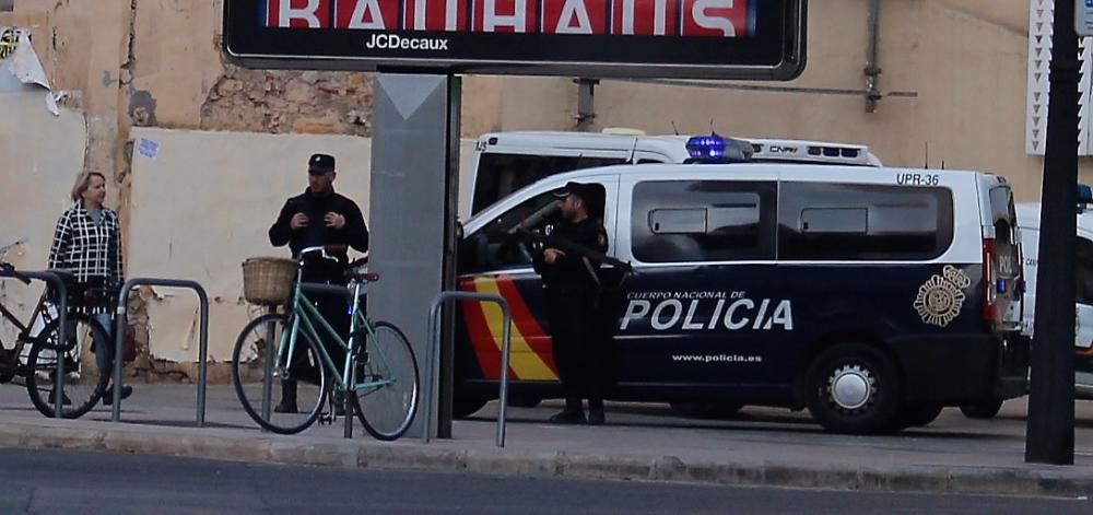 Los accesos a los Poblats Marítims tienen ya controles de vigilancia.