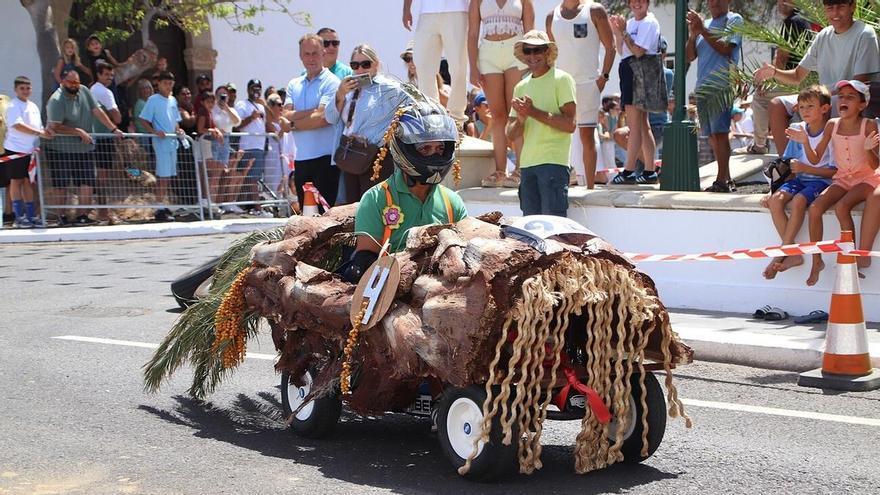 Yaiza se lanza a la velocidad sin motor con el estreno de su Carrera de Autos Locos