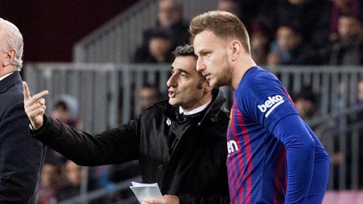 Ernesto Valverde ha dejado la puerta abierta a la salida de Ivan Rakitic