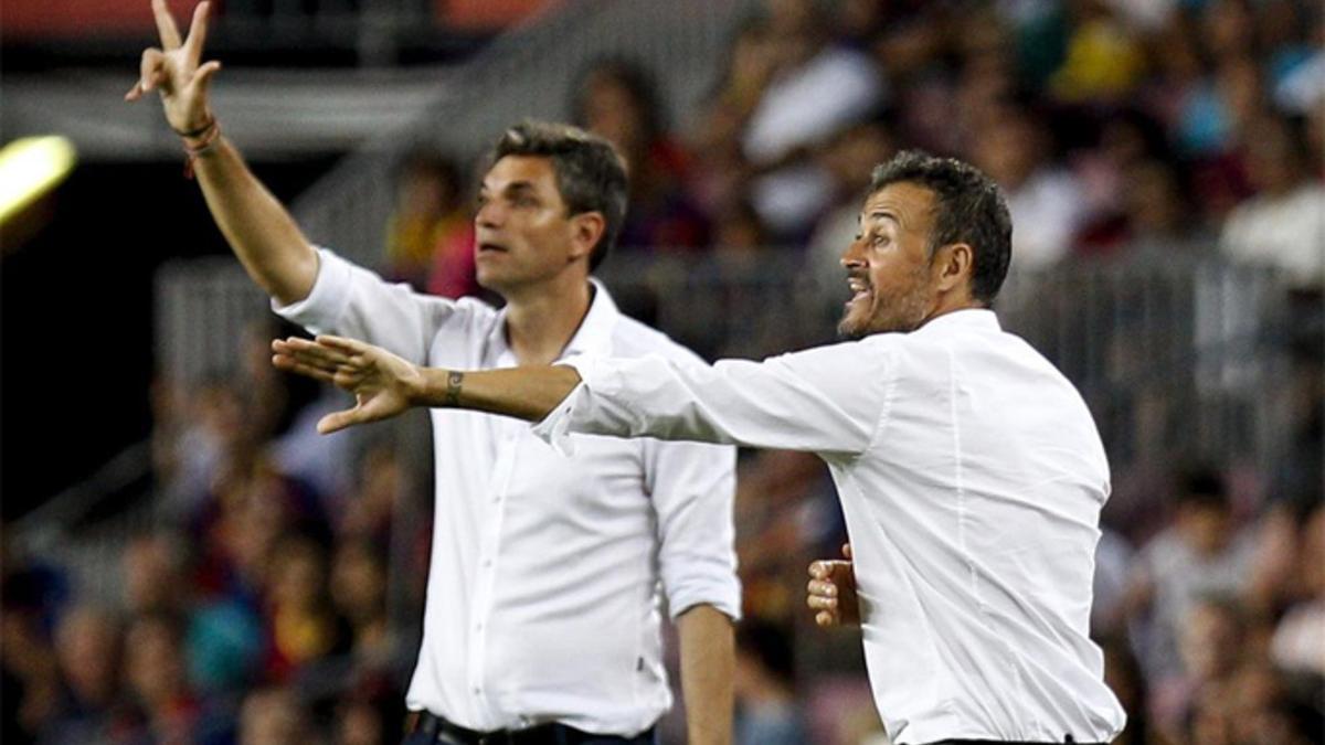 Pellegrino y Luis Enrique, en una imagen durante el Barça-Alavés de este sábado