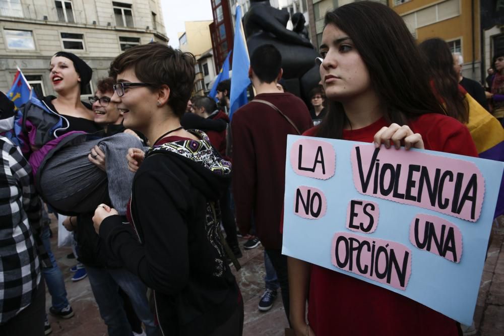 Manifestación en Oviedo de solidaridad con Cataluña