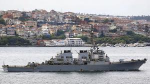 zentauroepp37965461 file photo  u s  navy guided missile destroyer uss ross sets170407100959