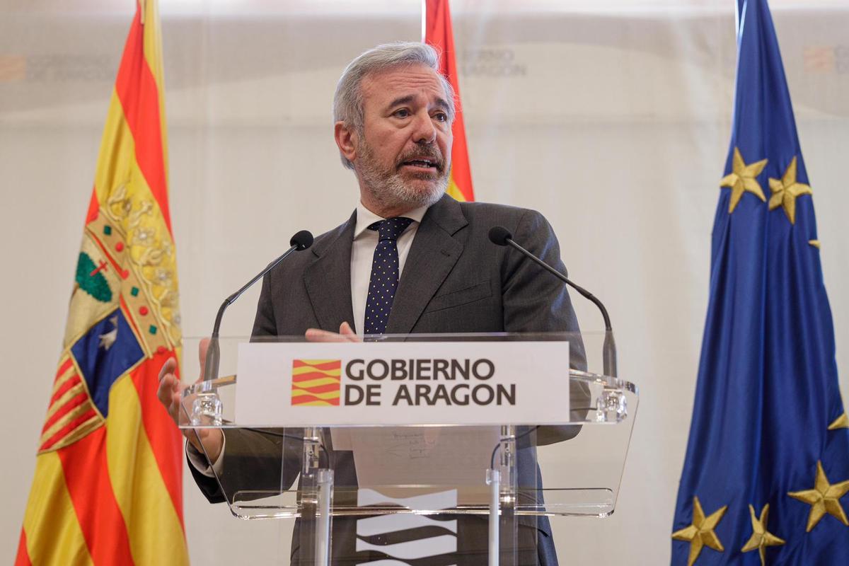 El presidente de Aragón, Jorge Azcón, comparece en la Sala de Columnas del Pignatelli.