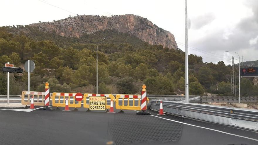 Cierre del túnel de Son Vic: La alcaldesa de Andratx reclama al Consell más operarios para las obras y que atienda las quejas de los vecinos