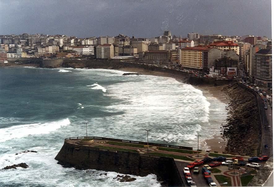 El antes y el después del paseo marítimo de A Coruña