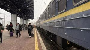 El Kíiv Express, el tren que uneix guerra i pau