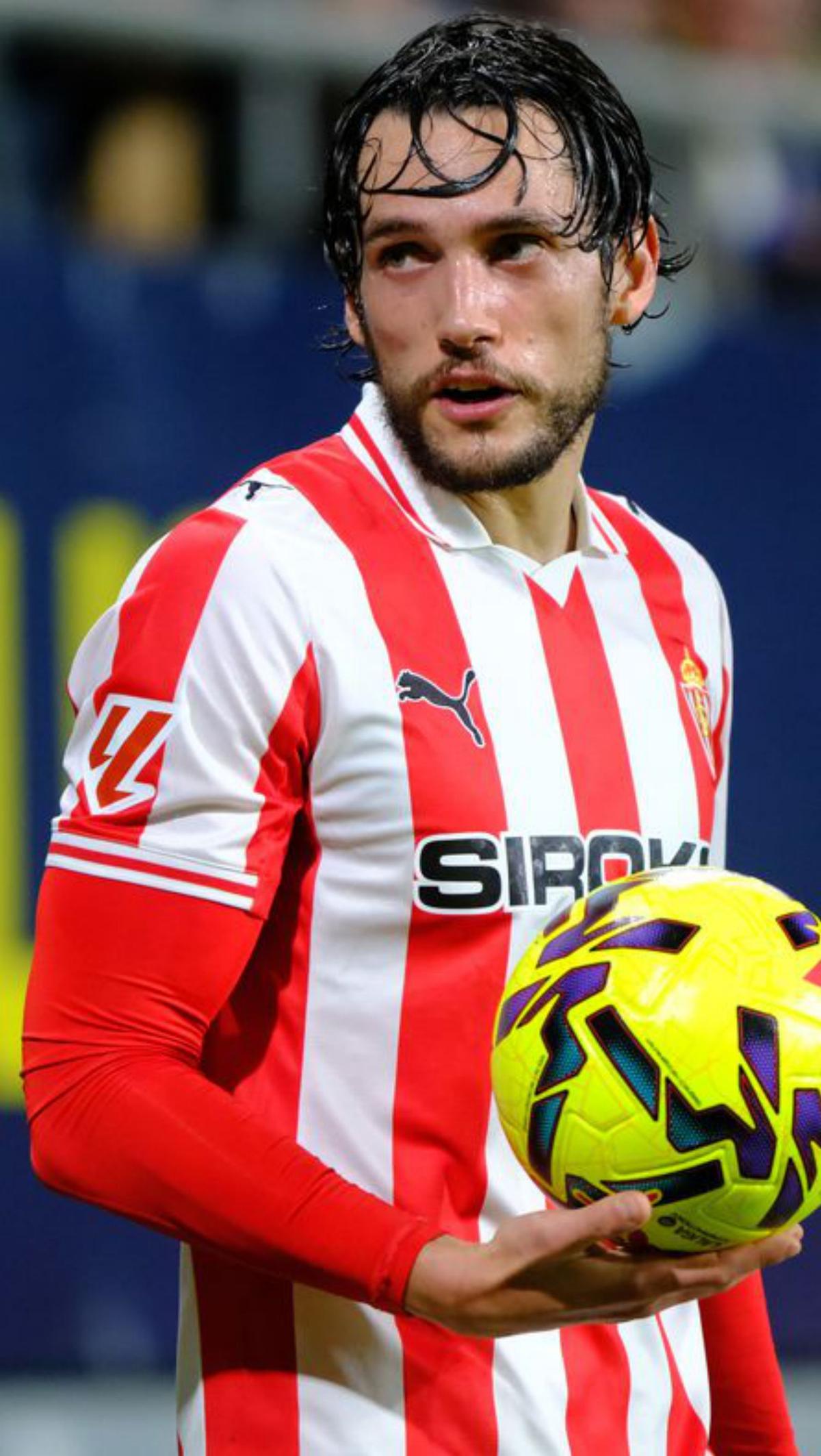 Rubén Yáñez, ante Curbelo. | FACTORÍA 9