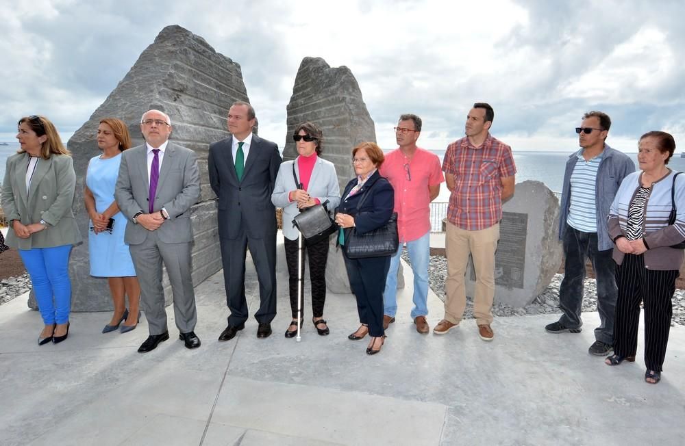 Inauguración del monumento de homenaje a los represaliados del Franquismo