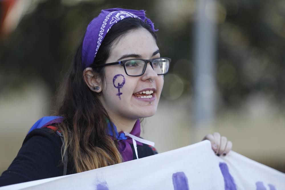 Manifestació sindical a Girona de la vaga del vuit de març