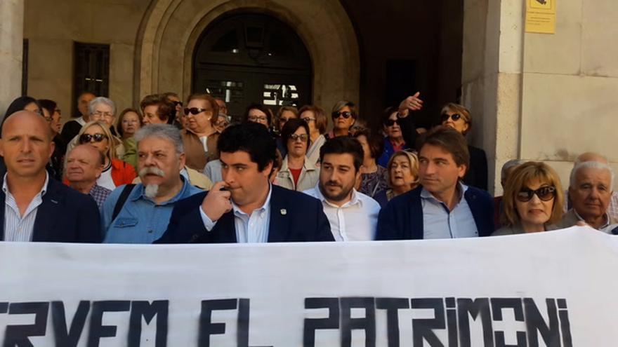 Los propietarios de viviendas en primera línea de playa de Nules reclaman soluciones a Costas