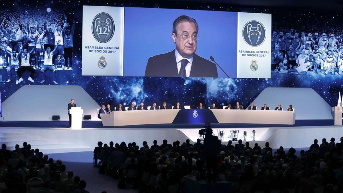 Florentino Pérez, durante su intervención de apertura de la asamblea de compromisarios