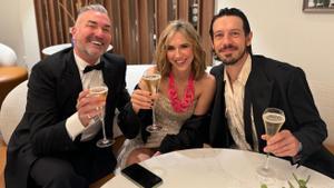 Marcel Borràs, Aina Clotet y Jan Andreu tras la gala de los premios Cannesseries