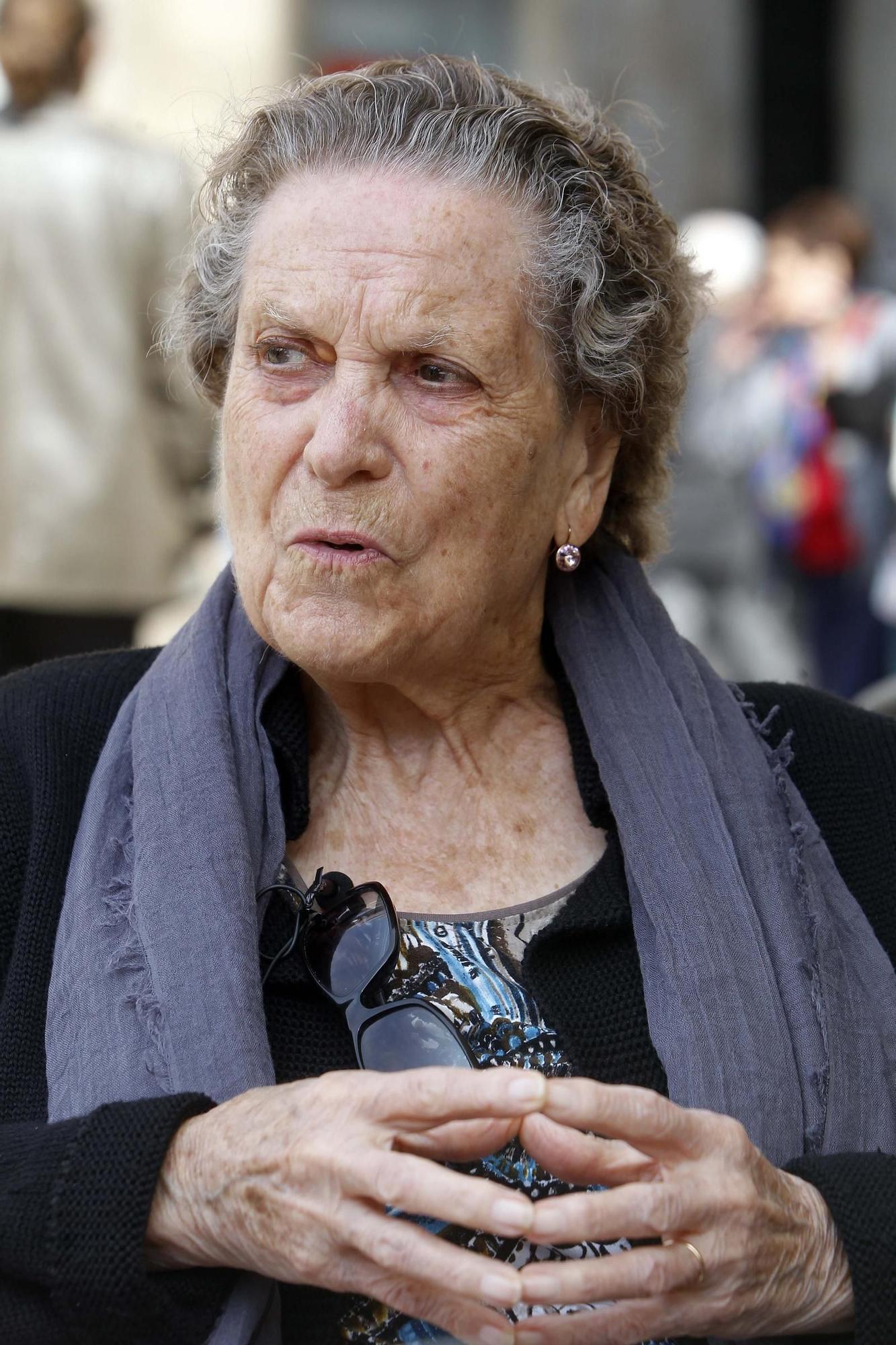 Paquita Pérez, la mujer que marcó el inicio de la Ofrenda de Fallas