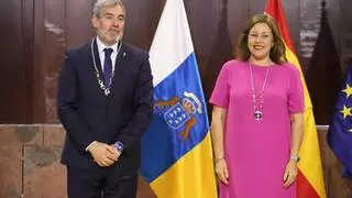 Astrid Pérez, Antonio Castro, Gabriel Mato, Carolina Darias y Gustavo Matos reciben la máxima distinción del Gobierno de Canarias
