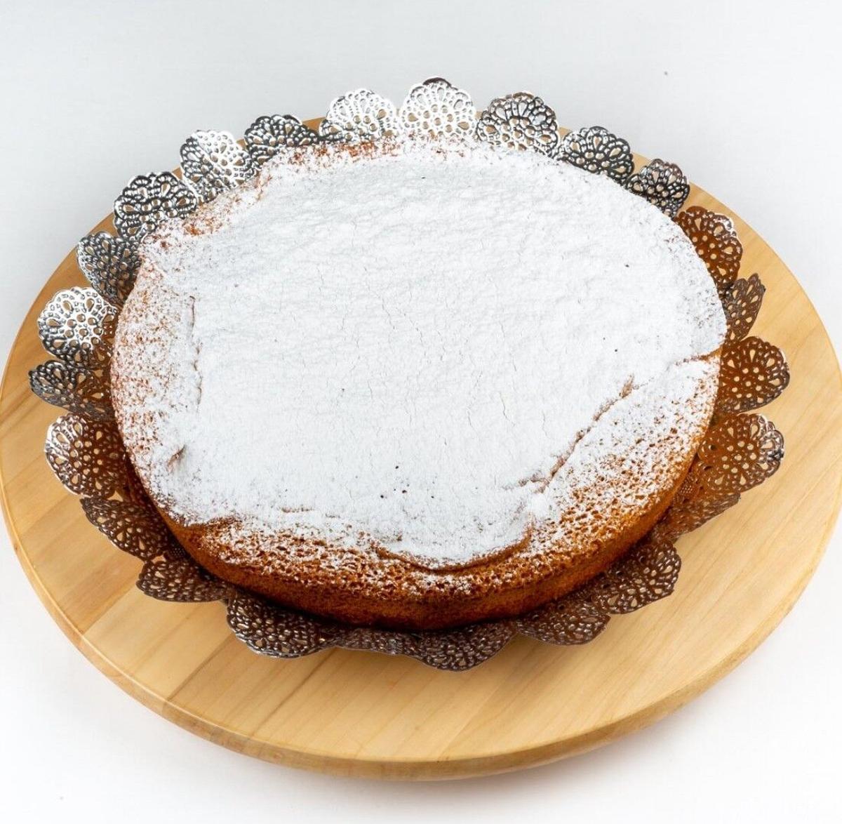A Ruliña, la tarta centenaria de San Isidro Bakery.