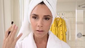 Victoria Beckham: Com maquillar-se en només cinc minuts.