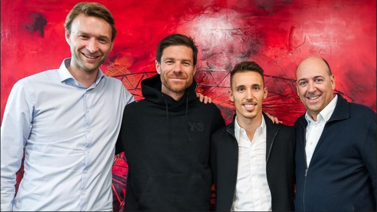 Grimaldo firma por el Leverkusen de Xabi Alonso