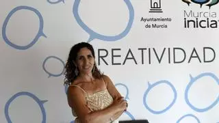 Laura Moreno Muñoz: “El yoga corporativo reduce el estrés y las bajas en el ámbito laboral”
