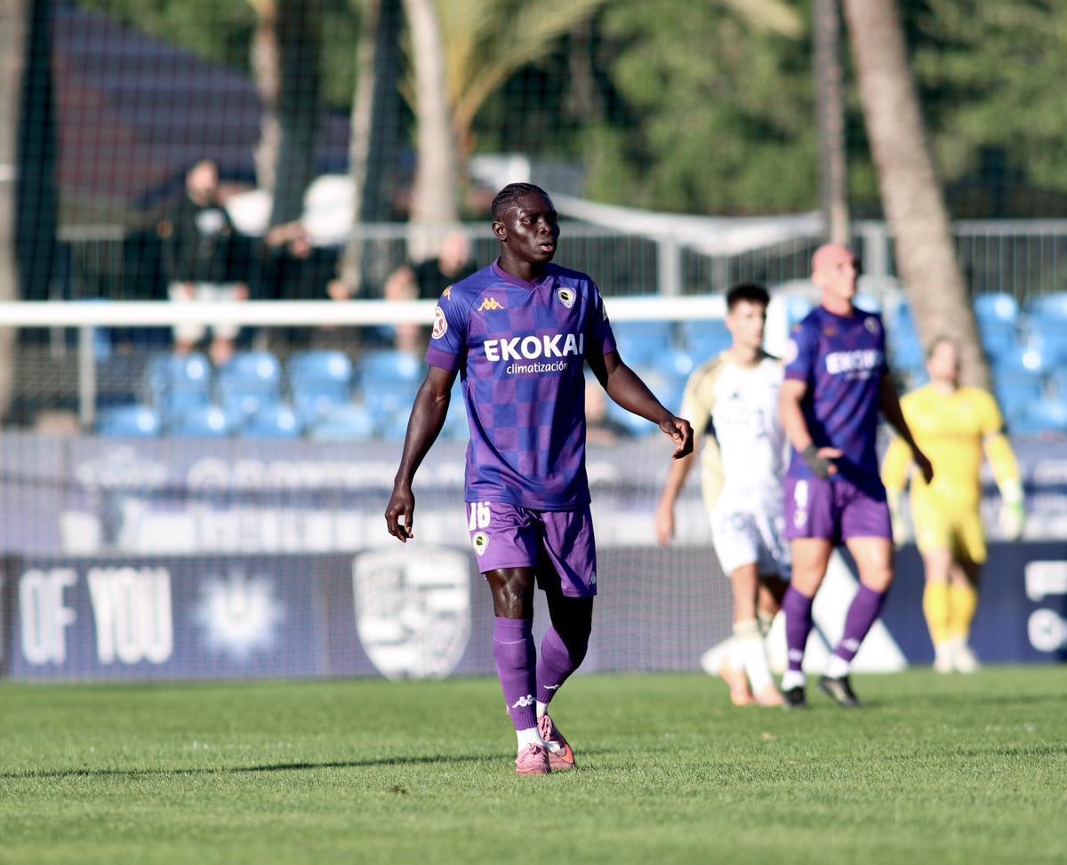 Vique Gomes, durante un partido con el Hércules.