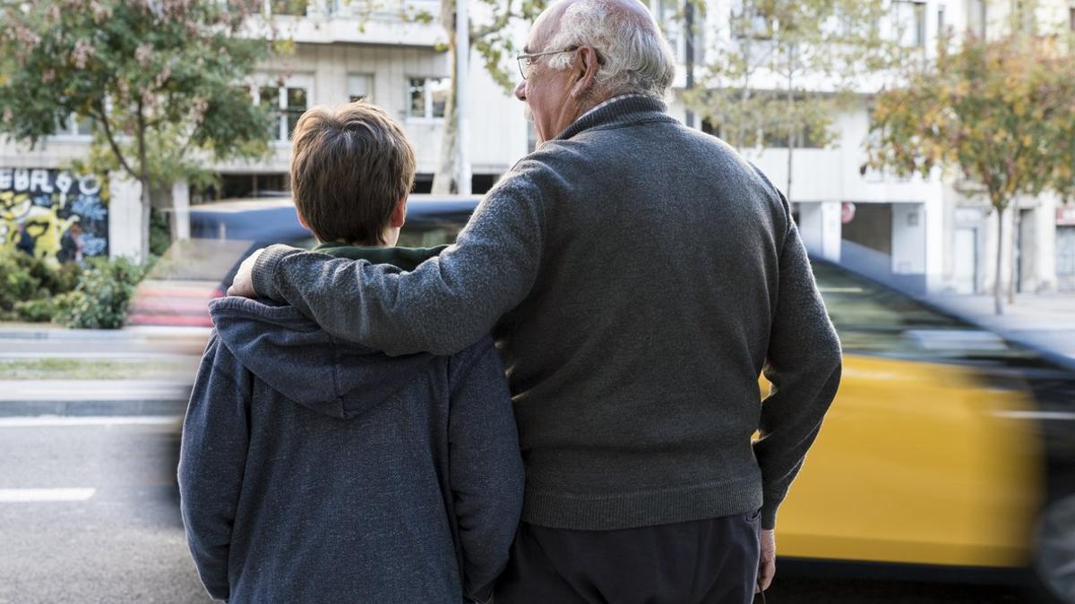 Los niños y la gente mayor son colectivos vulnerables a la contaminación del aire