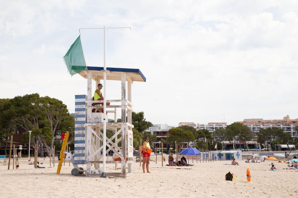 Fase 2 de la desescalada de Mallorca: Primer día con el baño autorizado en las playas