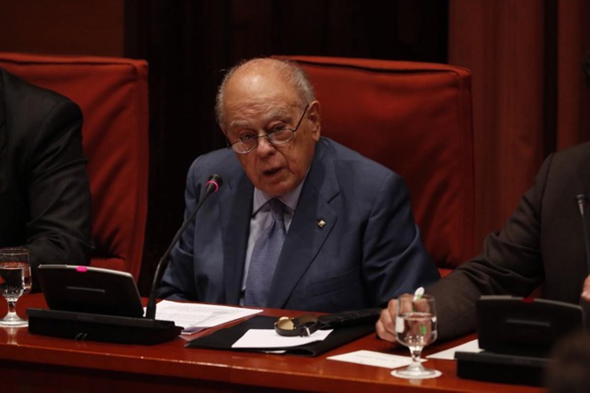 Jordi Pujol comparece en el Parlament.