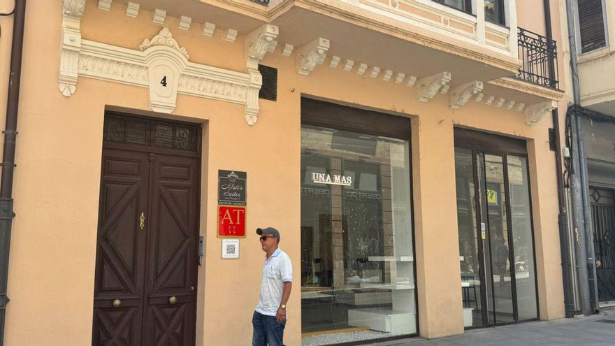 Mucho baile, humor y un espectáculo a pie de calle