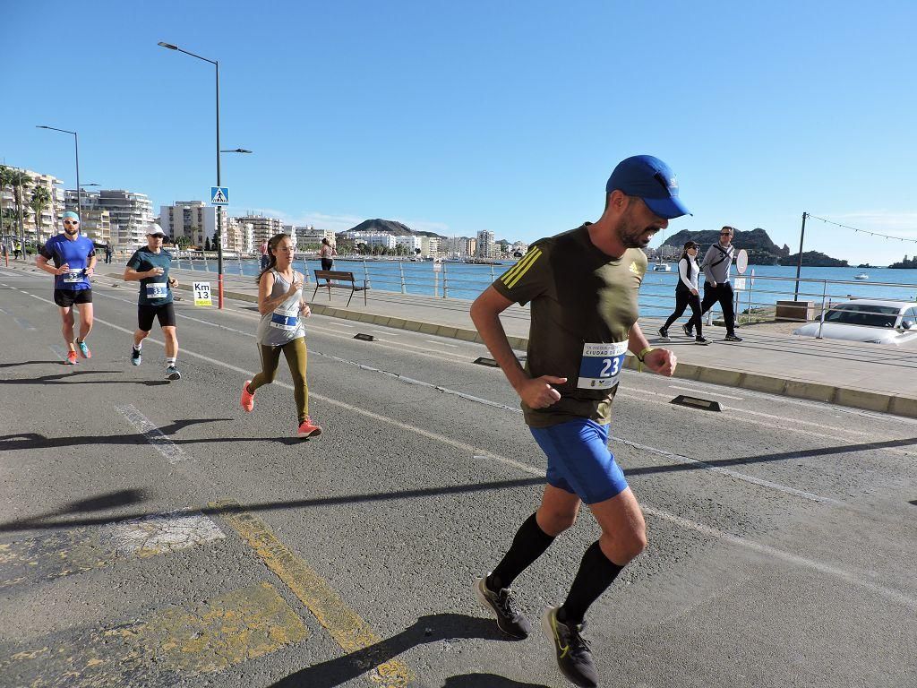 Estos todas las imágenes de la Media Maratón de Águilas