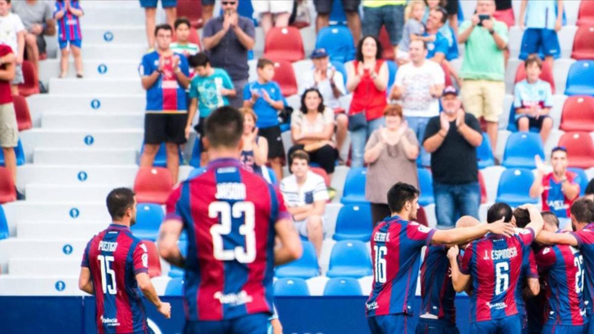 El Levante tratará de hacerse con Keisuke Honda en su regreso a LaLiga