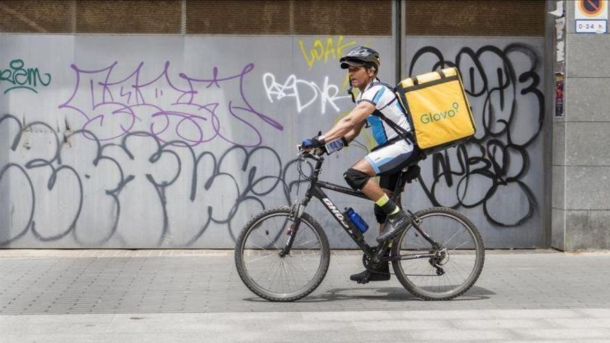 Una nueva sentencia en Madrid dictamina que los &#039;riders&#039; de Glovo son falsos autónomos