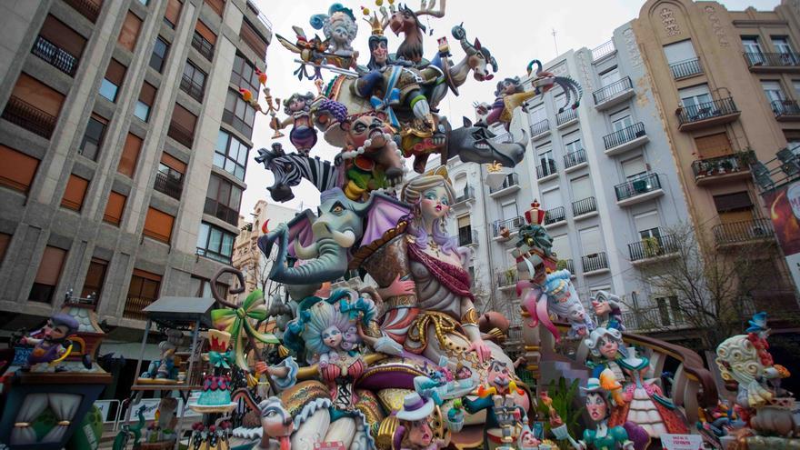 Falla Regne de València - Duque de Calabria: así es el monumento de Especial