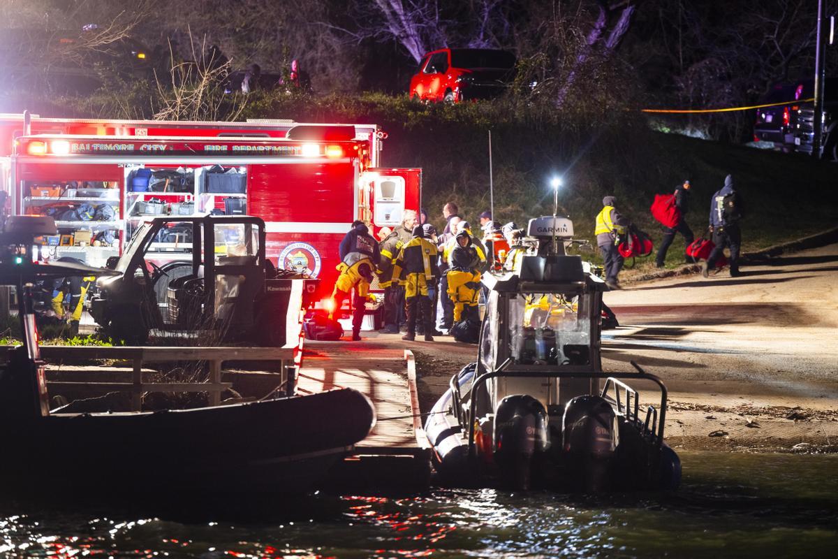 Baltimore bridge collapses after being hit by cargo ship