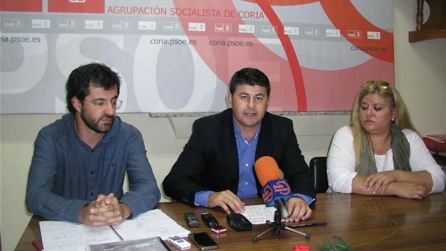 El PSOE culpa al alcalde de Coria de la posible pérdida de fondos