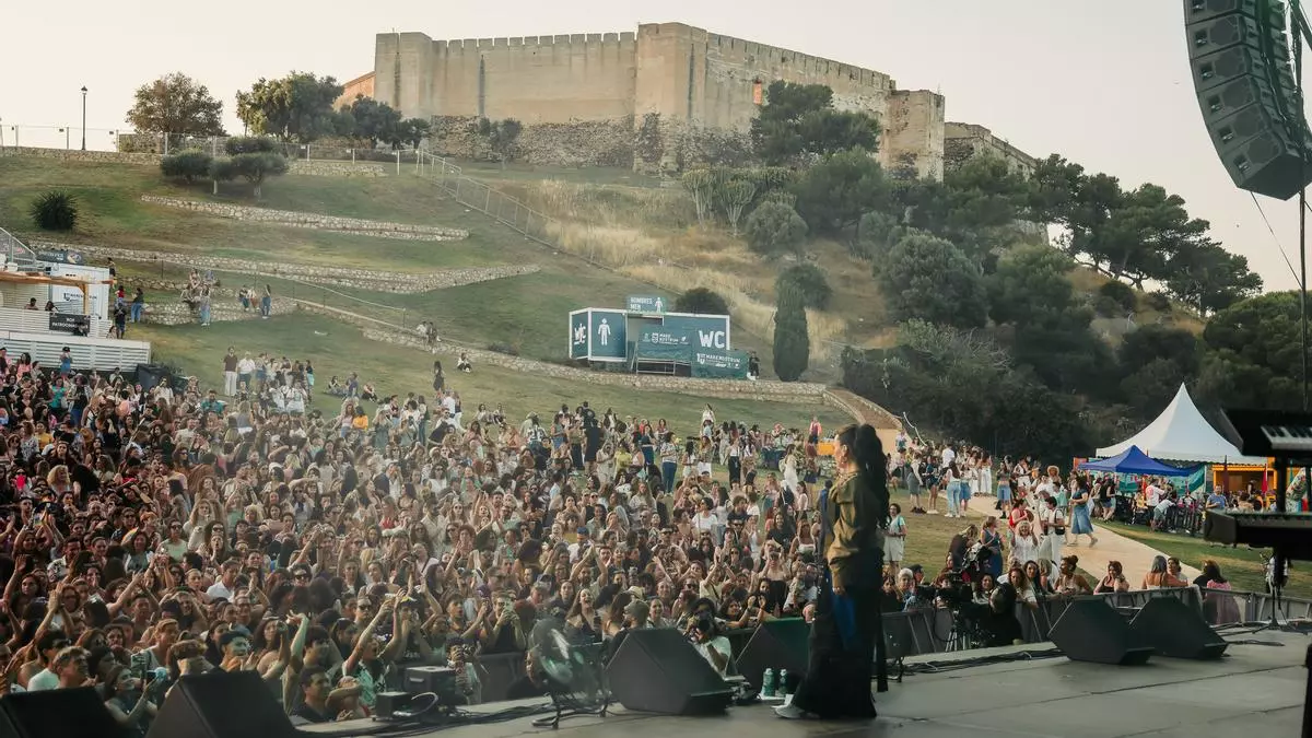 Fulanita Fest arranca con 8.500 personas en Marenostrum Fuengirola