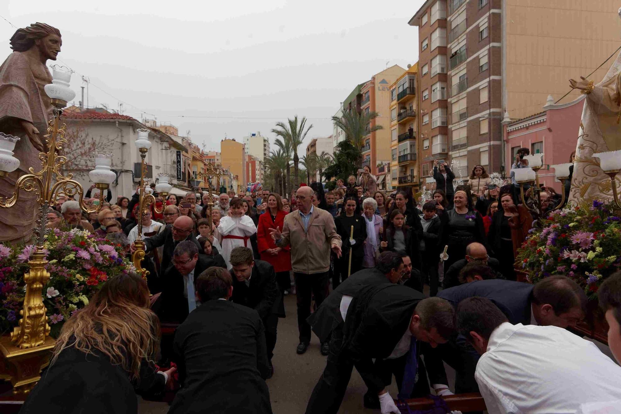 Las mejores imágenes de la Procesión del Encuentro en el Grao de Castellón