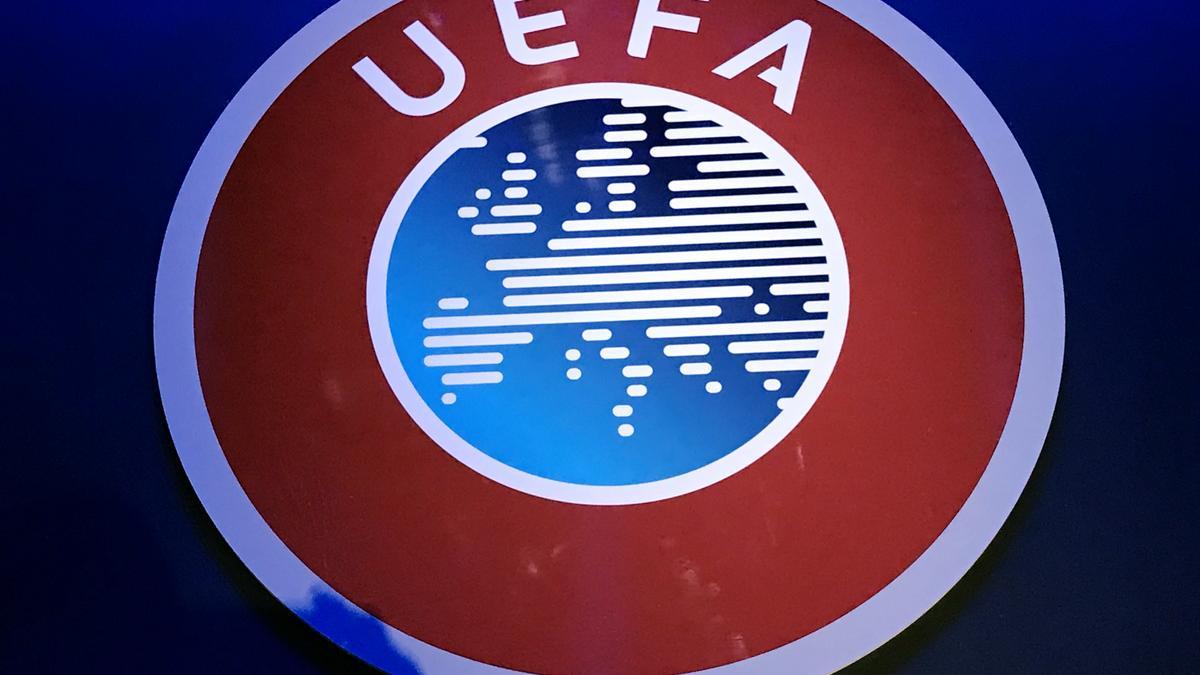 Logo de UEFA.