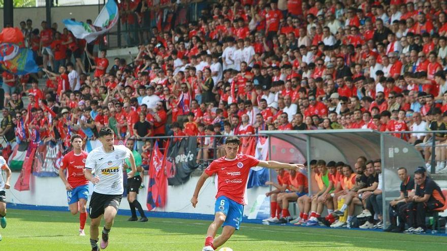 Un error burocrático ajeno acaba salpicando a la UD Ourense en la fase de ascenso: «Absoluto asombro, incredulidade e desaprobación»