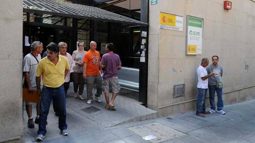 El Ayuntamiento de Plasencia amplía los criterios sociales para contratar a parados