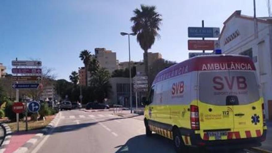 Calp tiene una única ambulancia de SVB para urgencias.