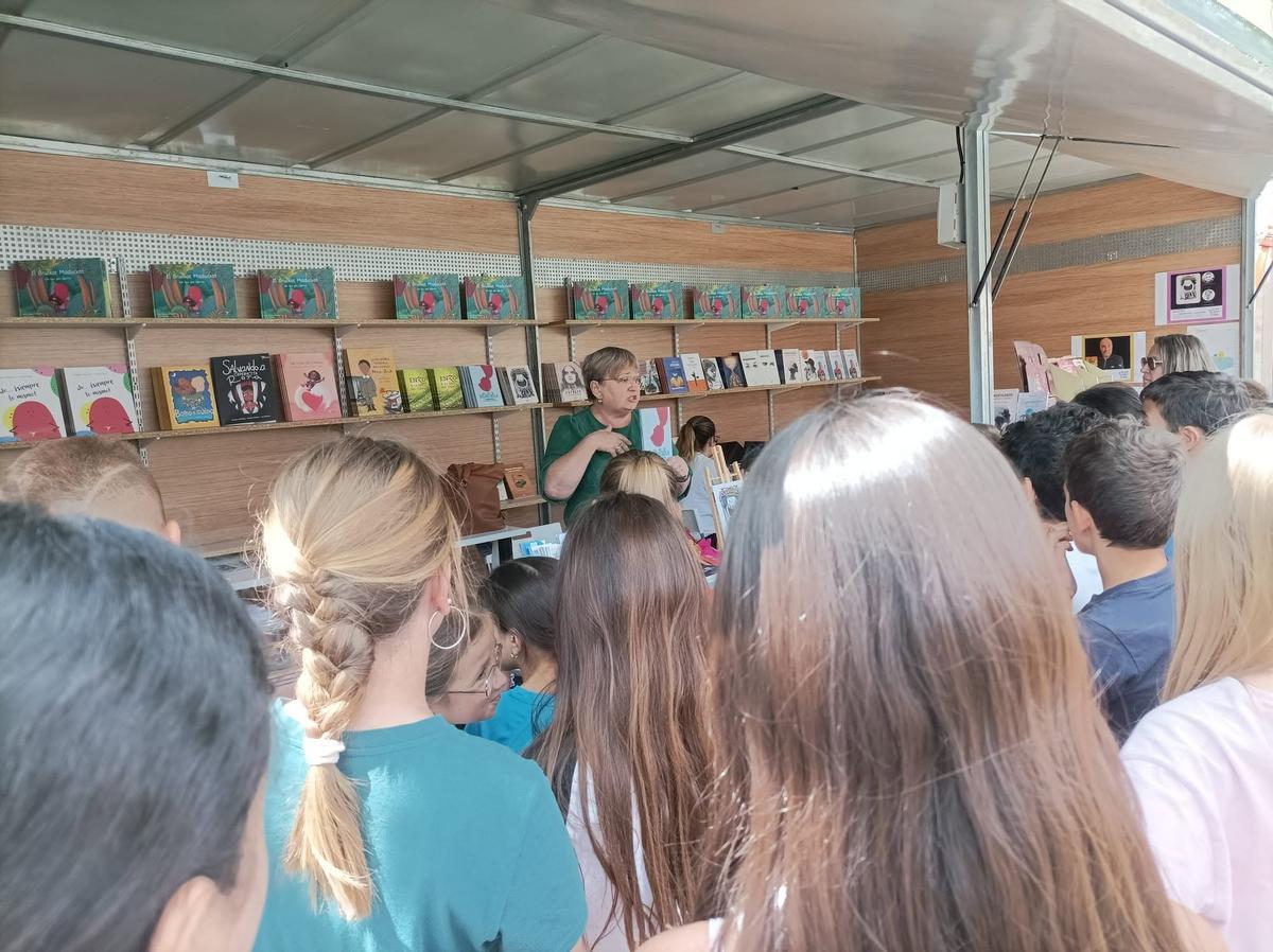 M. Carmen Castillo hablando de su libro 'Bicho bola', uno de los grandes títulos de Unaria Ediciones.
