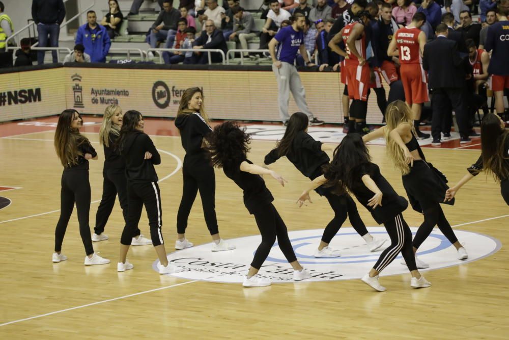 Encuentro entre el UCAM Murcia CB y el Baskonia