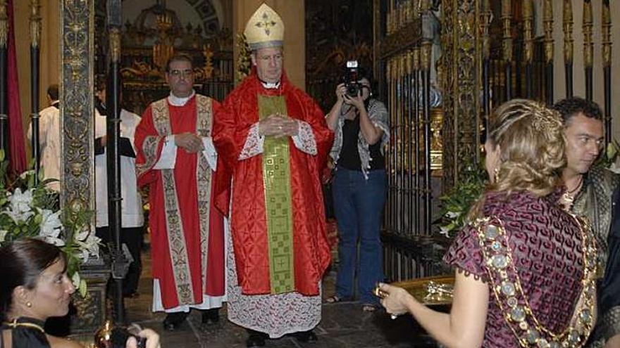 La Catedral recibe a las Santas