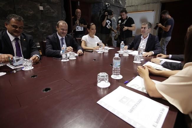 06/07/2016.CANARIAS.El presidente del Gobierno de Canarias, Fernando Clavijo, se reúne con los alcaldes de Las Palmas, Santa Cruz, La Laguna y Telde