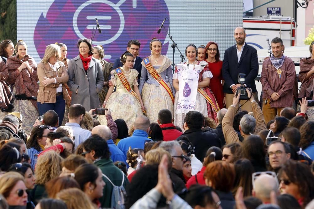 Entrega de estandartes de la Diputación a las Fallas