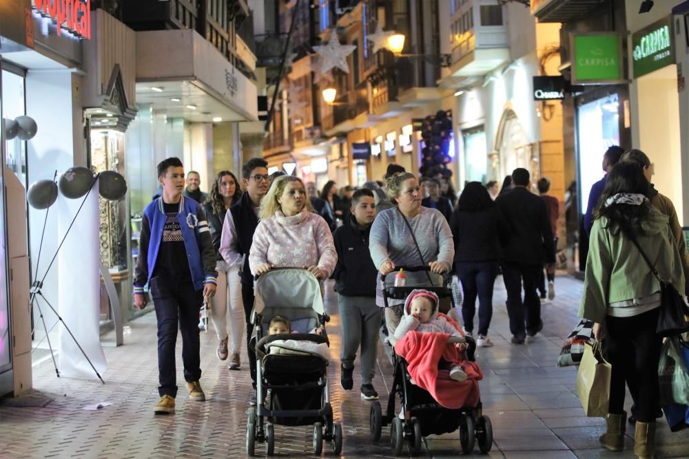 La campaña comercial Black Friday en Palma