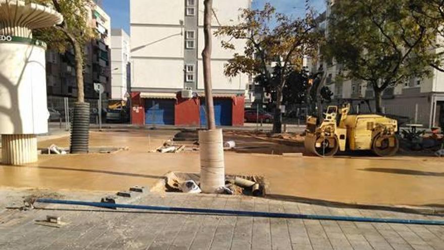 Reforman totalmente la plaza del Río Segura