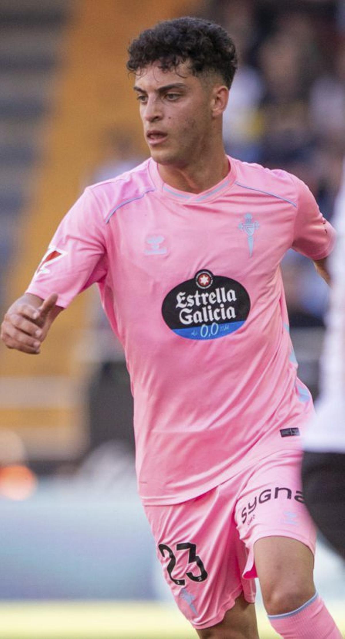 Hugo Álvarez, en Mestalla.