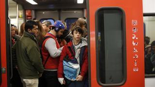 El metro de Barcelona funciona al 85% durante la huelga en Catalunya