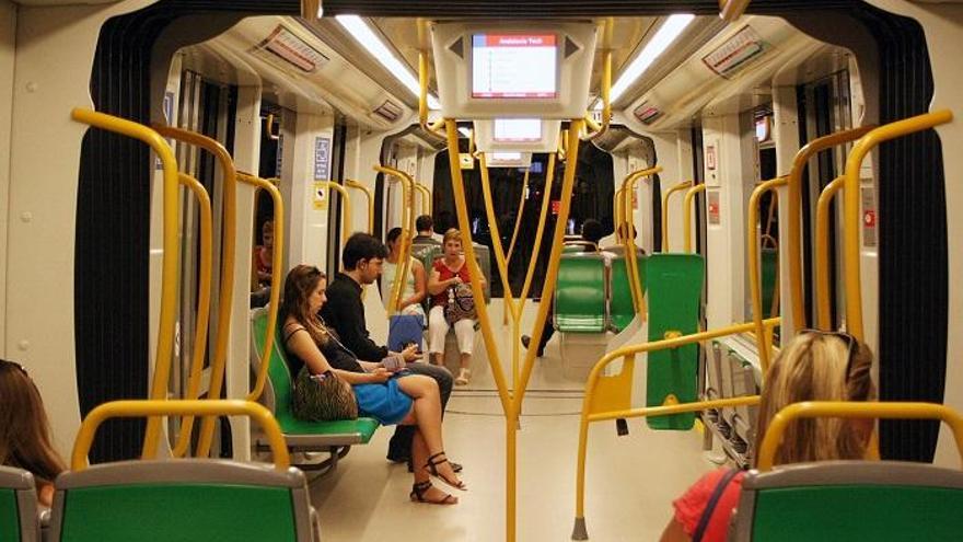 Un vagón del metro de Málaga.